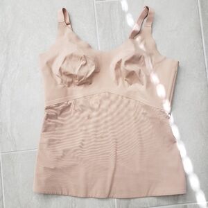 Like New HoneyLove LiftWear Tank
